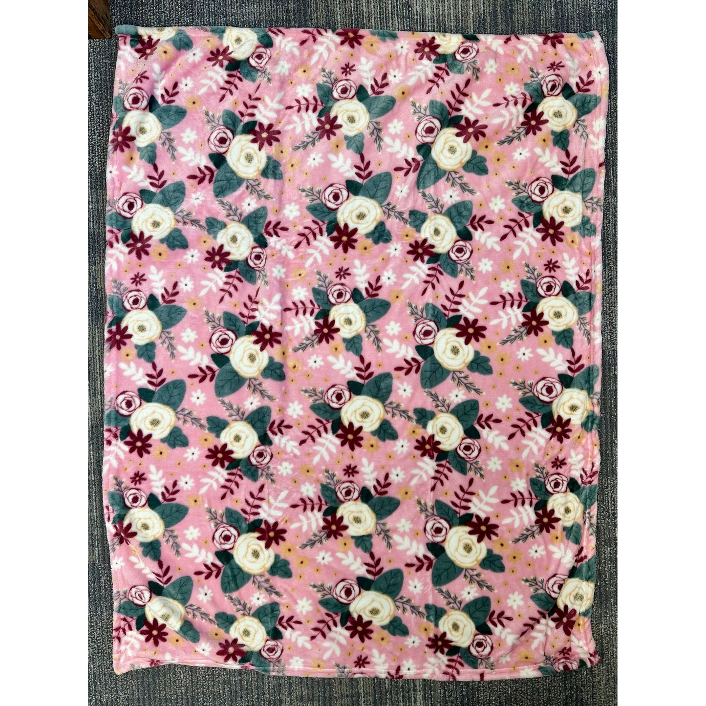 MANTA FLORAL DE PELUCHE SUAVE