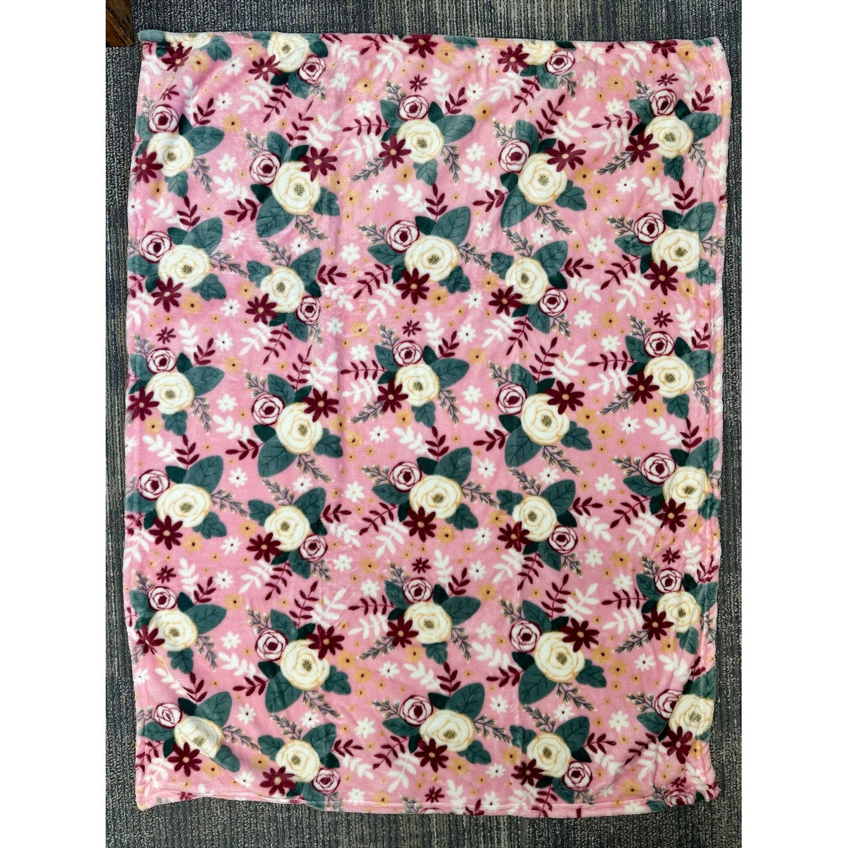 SOFT PLUSH FLORAL BLANKET