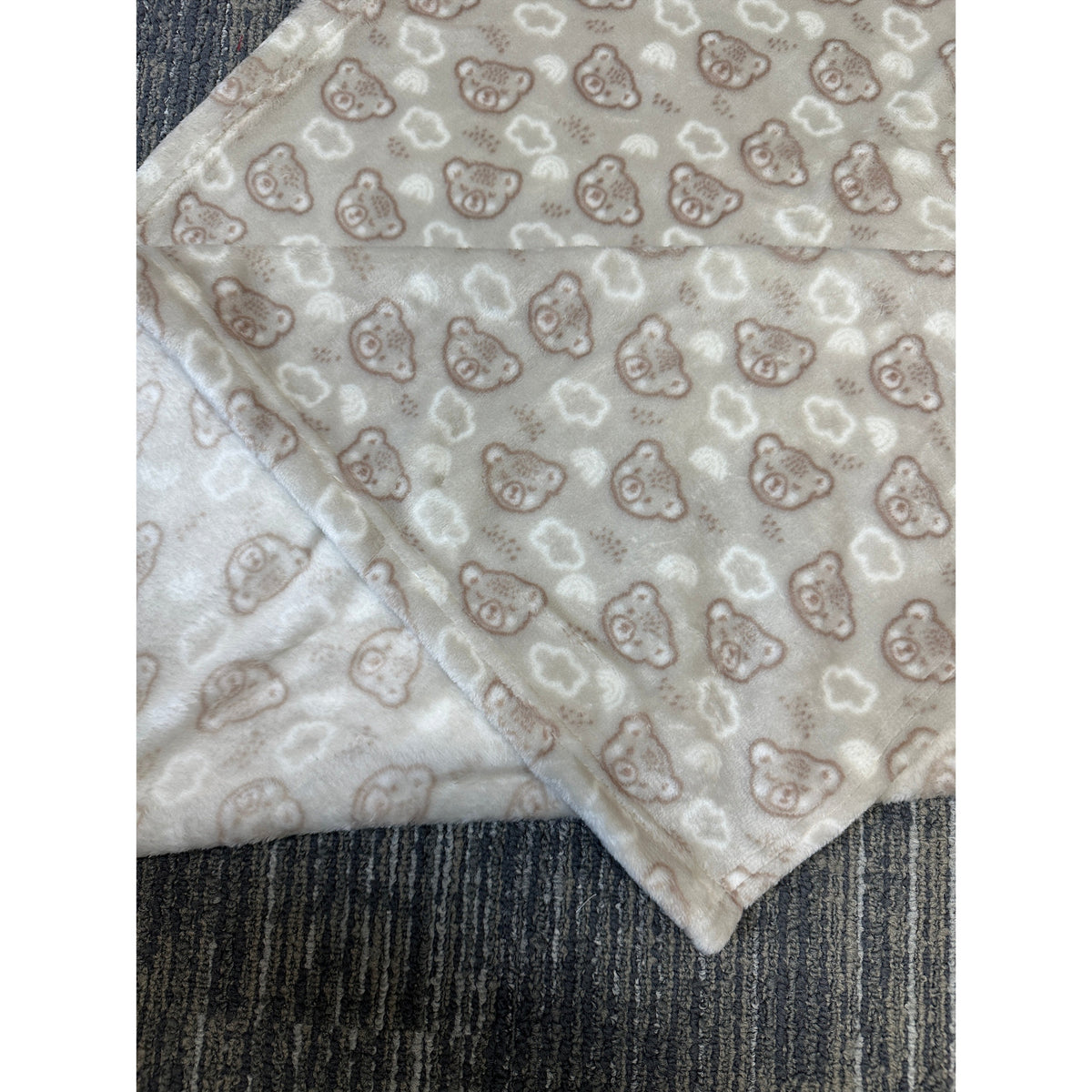 SOFT PLUSH BEARS BLANKET