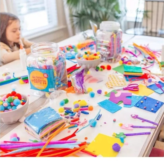 1,500 PC CRAFT SUPPLIES SET