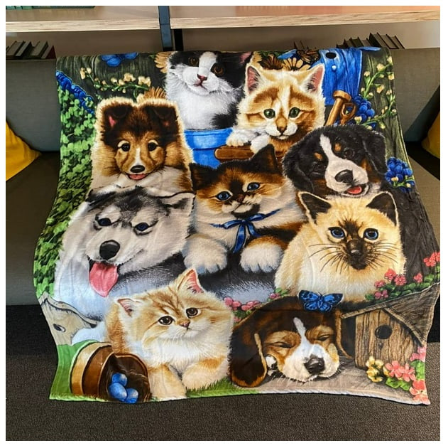 PUPPIES & KITTENS BIRDHOUSE GARDEN FLEECE BLANKET 50 X 60 IN