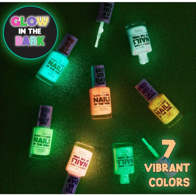7 PC GLOW IN THE DARK NAILS OF THE WEEK
