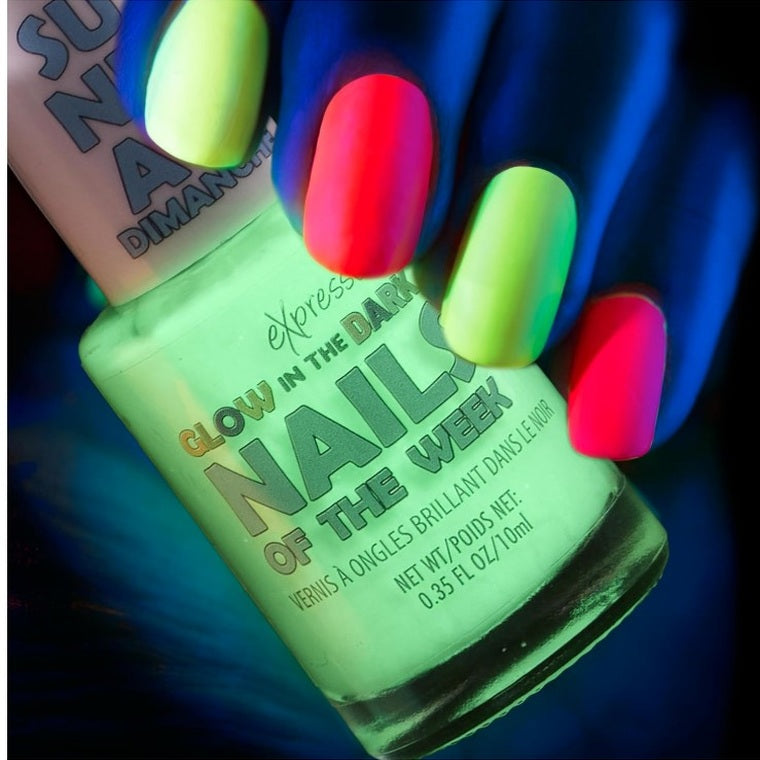 7 PC GLOW IN THE DARK NAILS OF THE WEEK