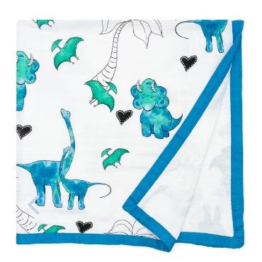 Here are some descriptive alt tags for the product image:

**Option 1 (Concise):**

*   White baby blanket with blue dinosaur print and trim.

**Option 2 (More Detail):**

*   Folded white muslin baby blanket featuring blue dinosaurs, black hearts, and a blue border.

**Option 3 (Focus on Print):**

*   Dinosaur print baby blanket in white with blue and black accents, folded with blue border showing.