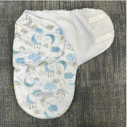Saco de dormir con estampado de cielo
