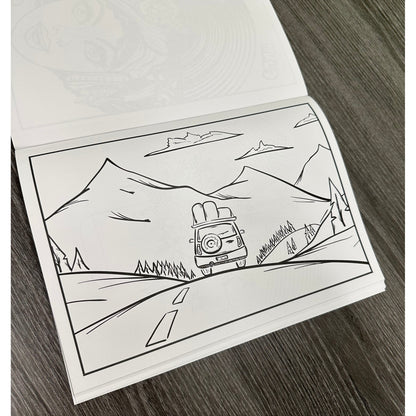 AMERICA ADVANCED COLORING BOOK