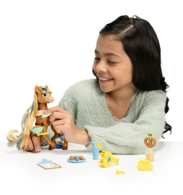 ZOEY'S PRETZEL PARTY HORSE PLAY SET