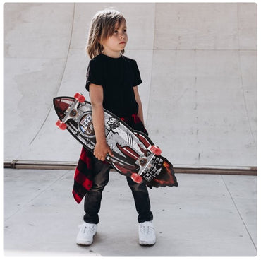 28 IN ROCKET SHAPED SKATEBOARD