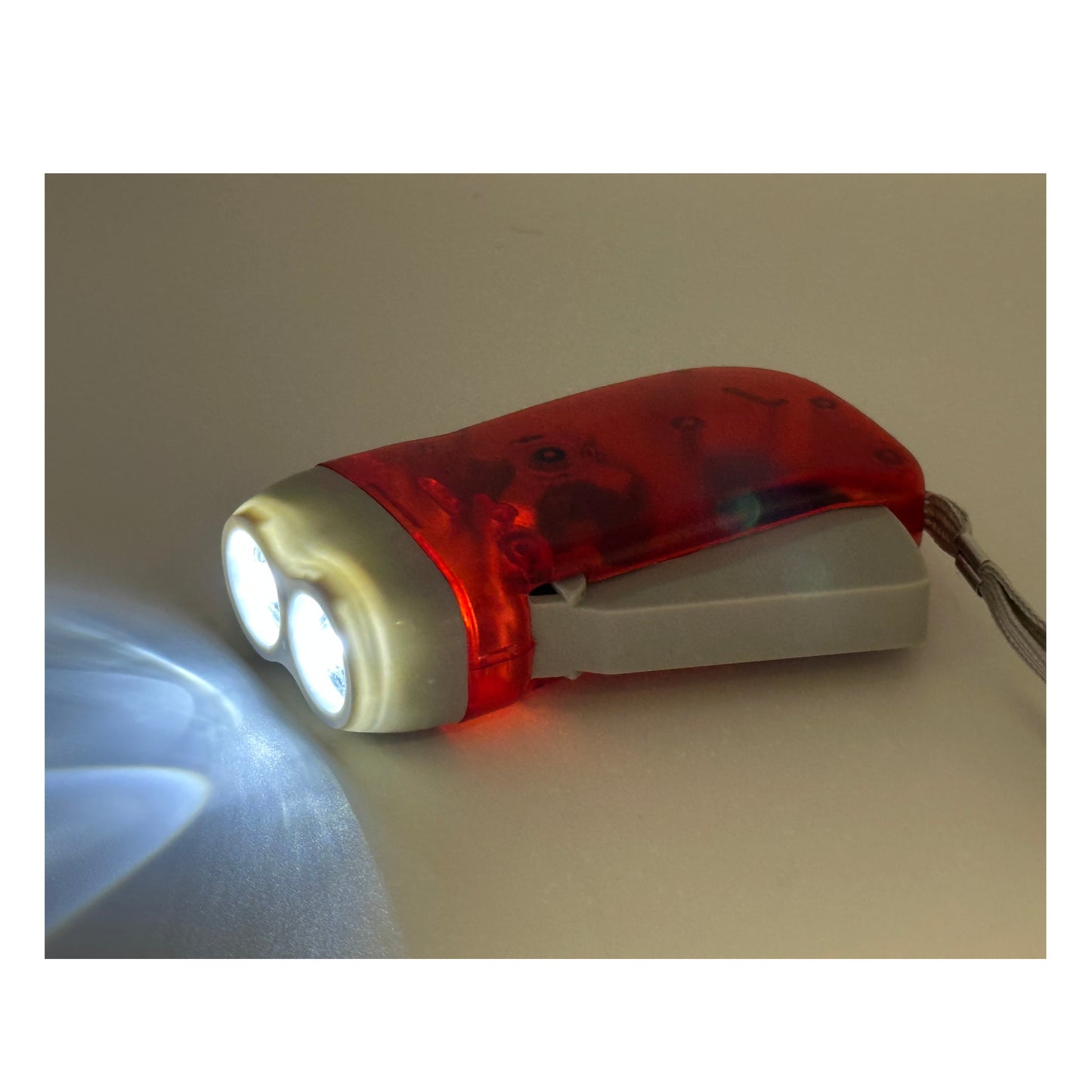 CRANK DYNAMO FLASHLIGHT ASSORTED