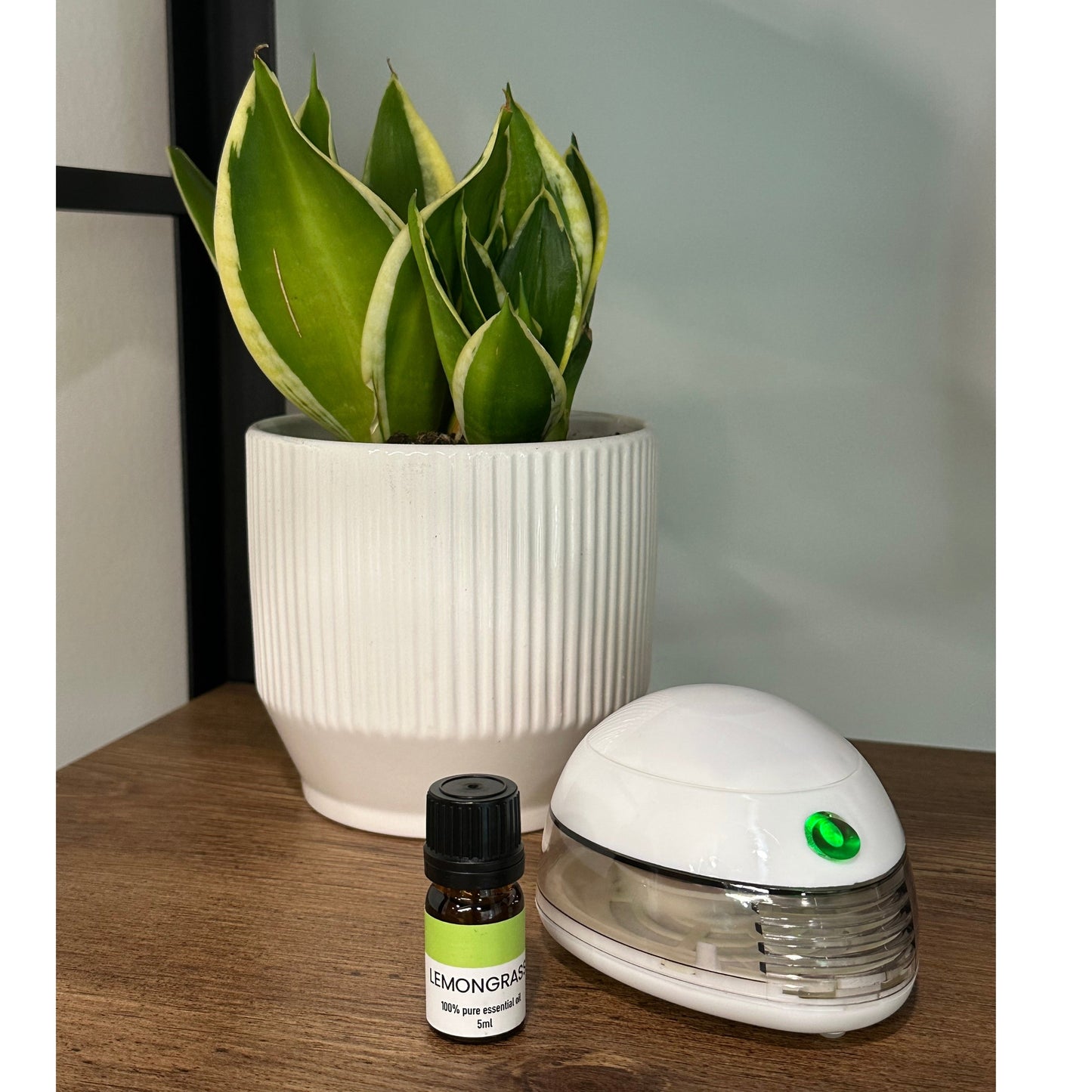 KIT DE AROMATERAPIA - DIFUSOR PORTÁTIL CON ACEITES ESENCIALES